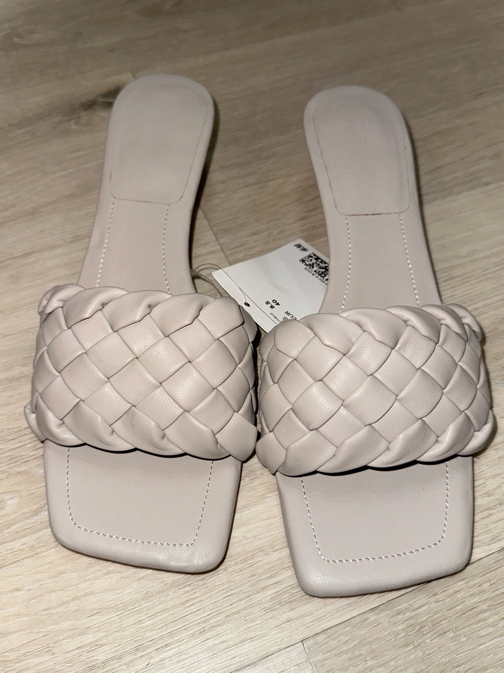 Bottega Inspired Kitten heeled sandals